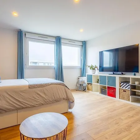 Daire Spacieux Rooftop 135m2 Avec Terrasse Et Parking *